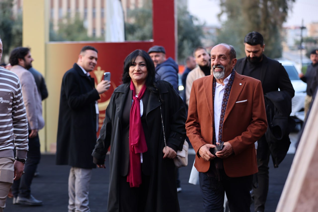 حضور النجوم والمبدعين